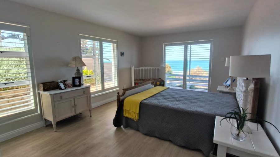 4 Bedroom Property for Sale in Dana Bay Western Cape